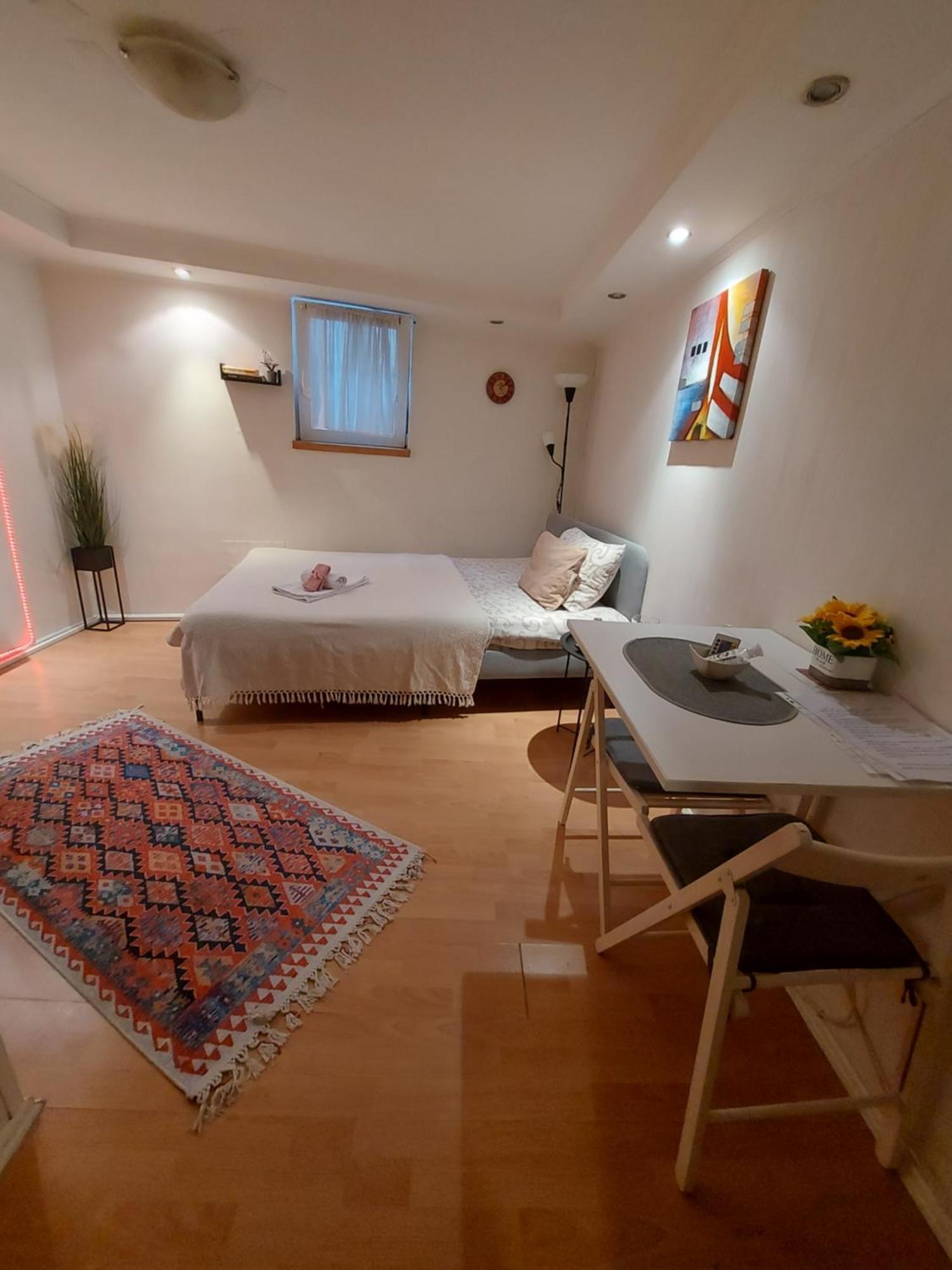 Apartamento Glorry M Belgrado Exterior foto